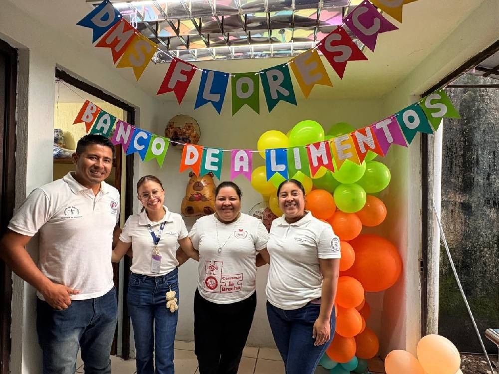 Empresarios y vecinos de Flores Costa Cuca se unen para crear Banco de Alimentos