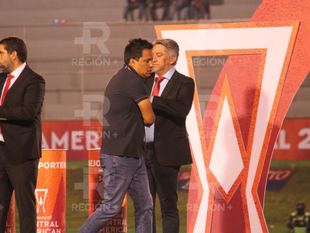 En cuestión de horas, Xelajú MC podría quedarse sin director técnico 