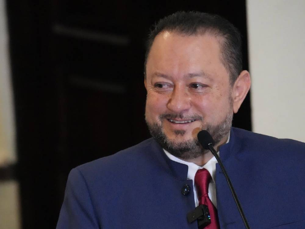En medio de tensiones, Walter Mazariegos asume para su segundo periodo como rector de la Usac