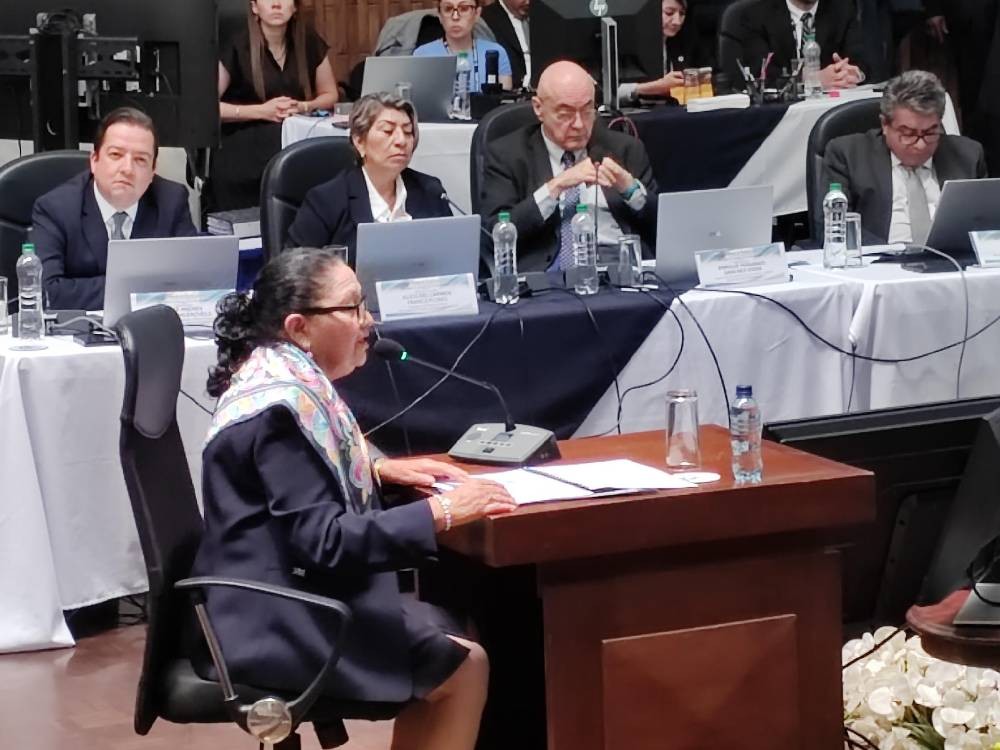 En medio del rechazo de pueblos indígenas y sociedad civil, Consuelo Porras es entrevistada por Comisión de Postulación 