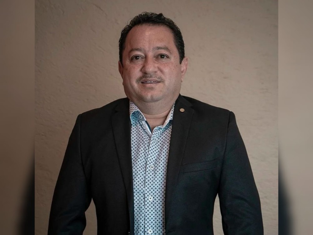 En un cuestionado proceso, Walter Mazariegos es reelecto rector de la Usac