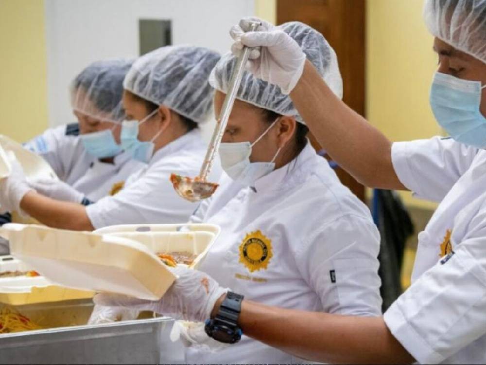 Entregarán bono para alimentación a agentes de la PNC
