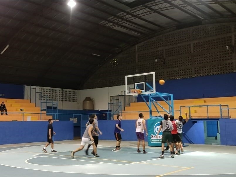 Entrenan a jóvenes para promover la sana recreación