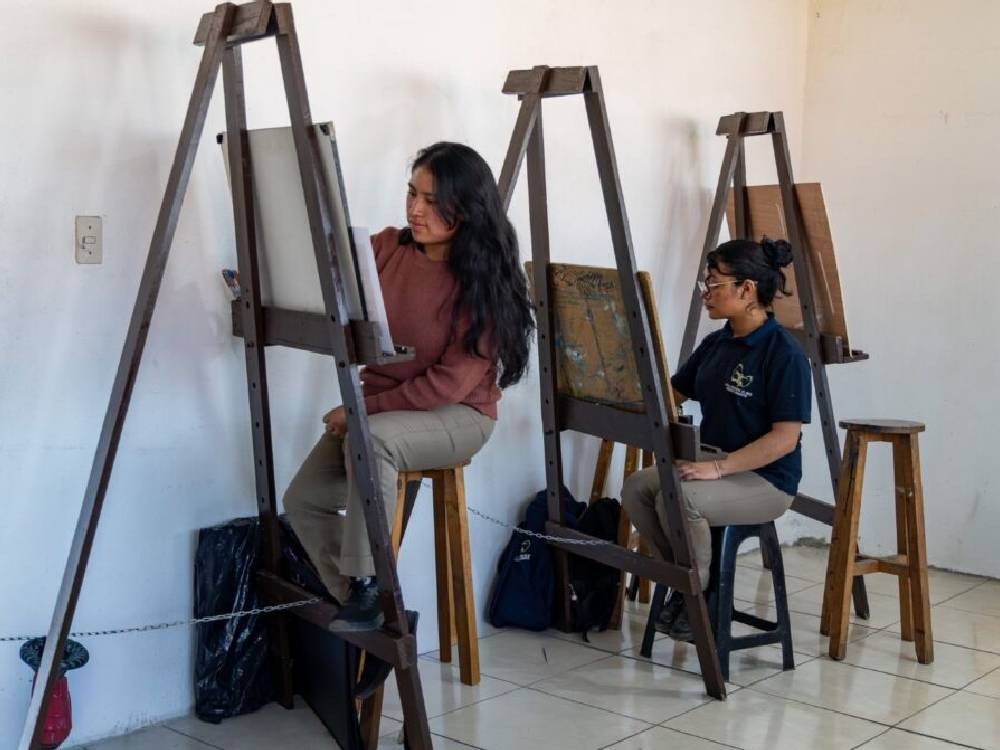 Escuela Humberto Garavito conmemora 37 años con exposición estudiantil