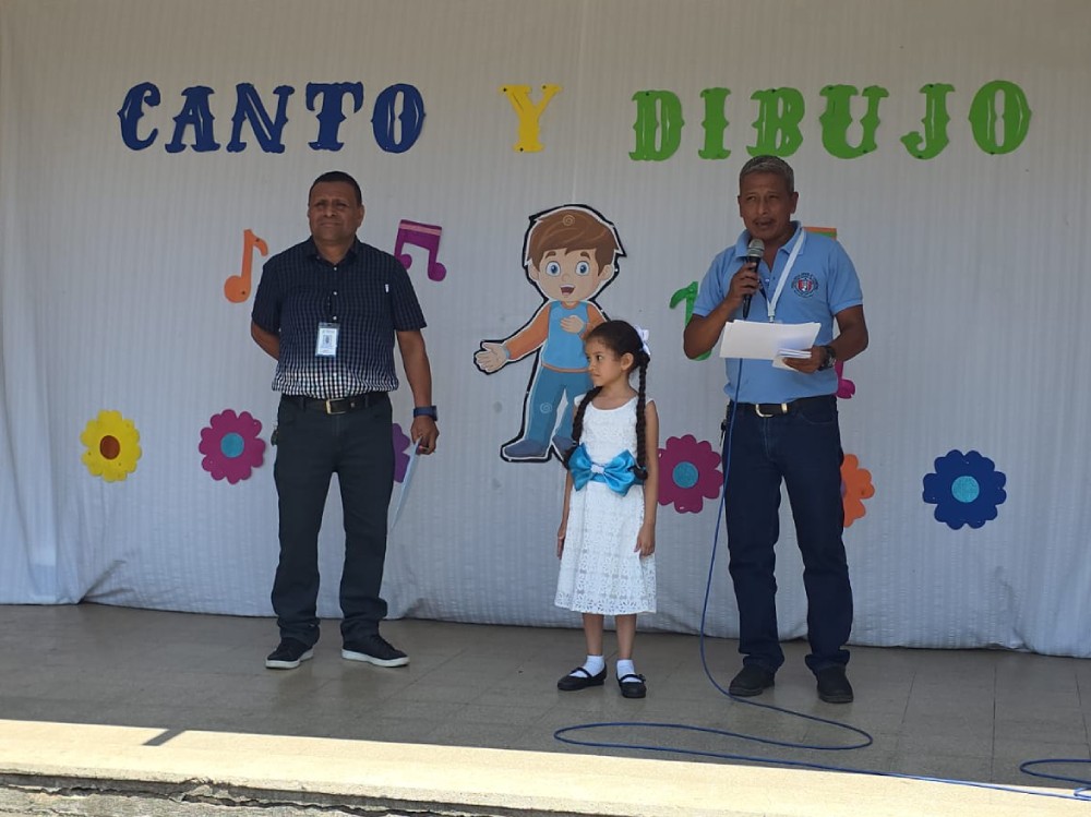 Escuela Justo Rufino Barrios de Mazatenango impulsa el talento infantil con jornada de actividades artísticas