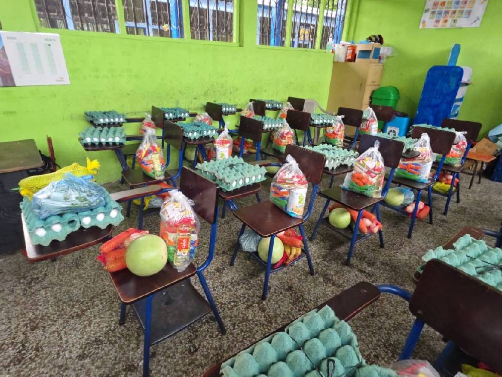 Escuela Rubén Villagrán Paul realiza tercera entrega de alimentación escolar y hace un llamado urgente por seguridad