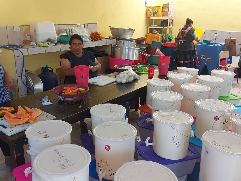 Esperan definir alimentación escolar para el nivel medio en los próximos días 