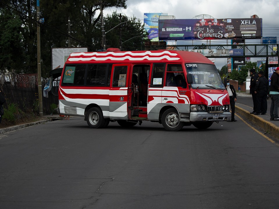 FOTOS: Estos son los puntos en donde transportistas de Quetzaltenango mantienen bloqueo 
