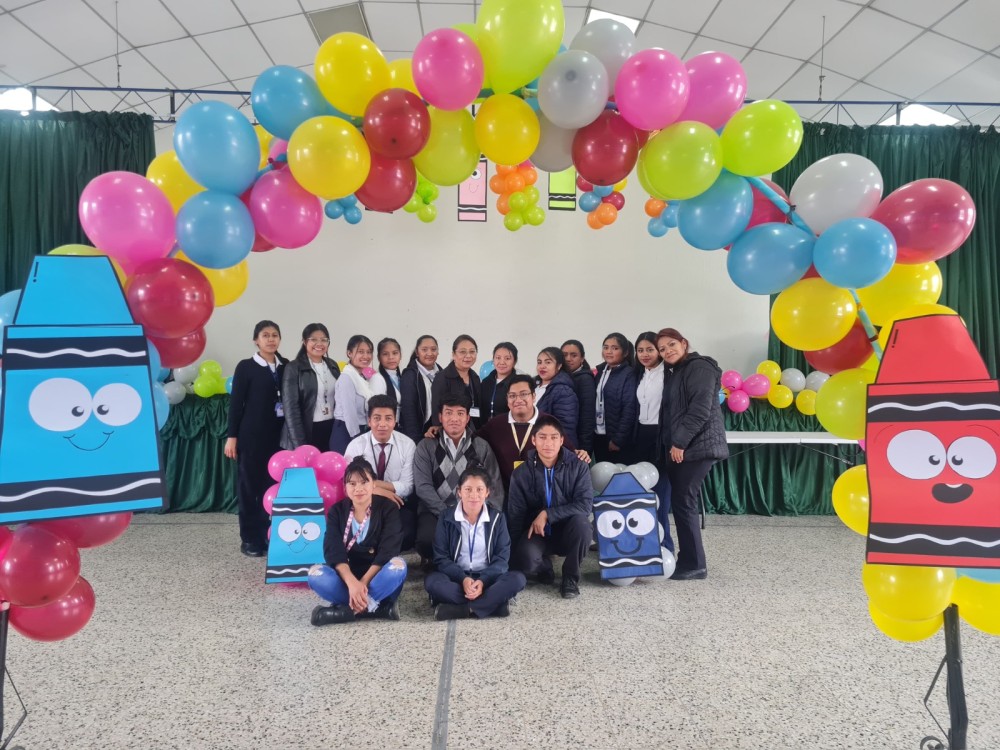 Estudiantes de Pedagogía del Cunoc realizan jornada de servicio social en apoyo a la inclusión