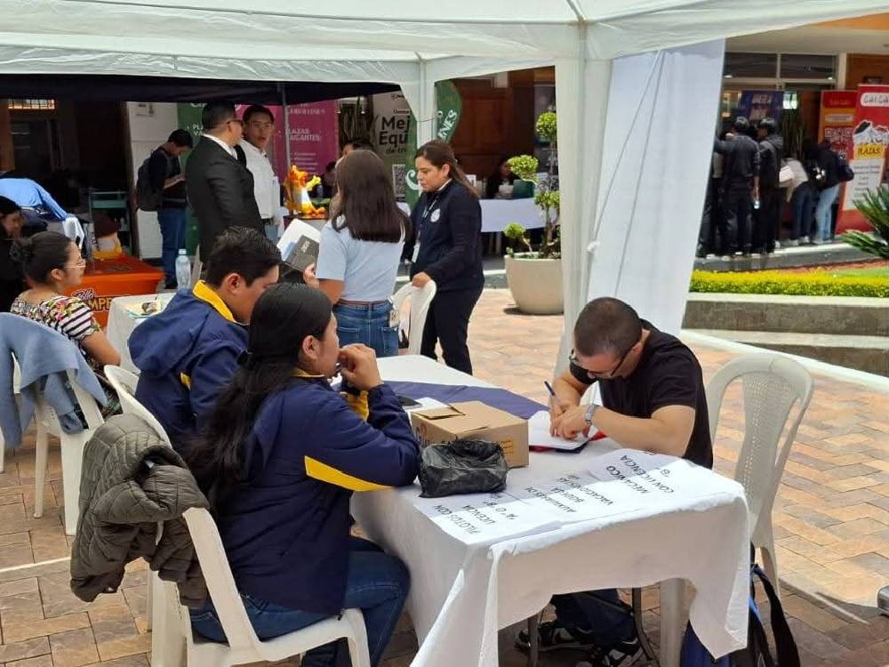 Feria Departamental de Empleo impulsa oportunidades laborales en Quetzaltenango