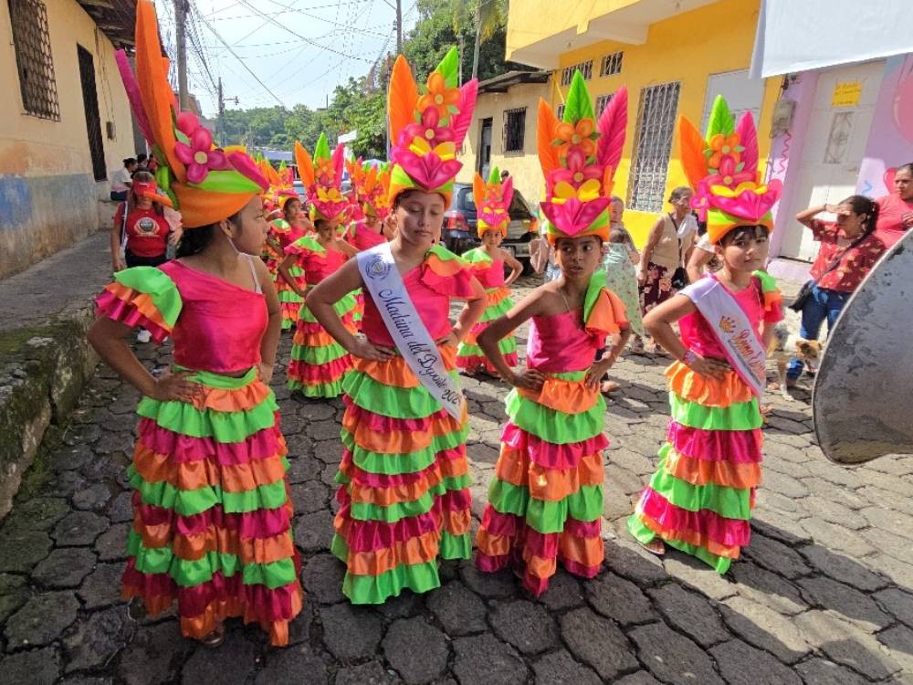 Festejan 60 años de aniversario en la Escuela Oficial Urbana de Niñas de Cuyotenango