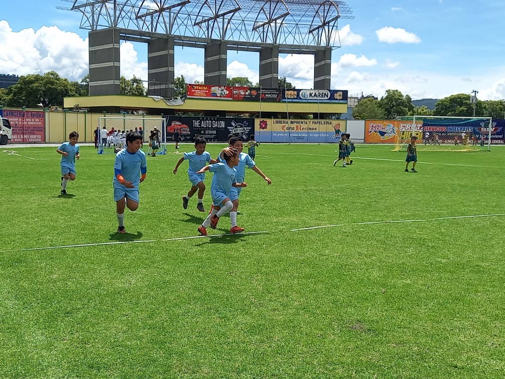Finaliza torneo infantil de fútbol 