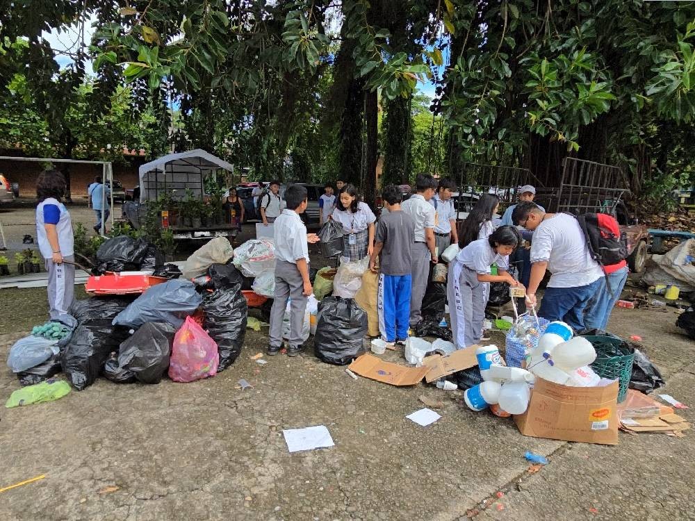 Fomentan el reciclaje en estudiantes de Mazatenango