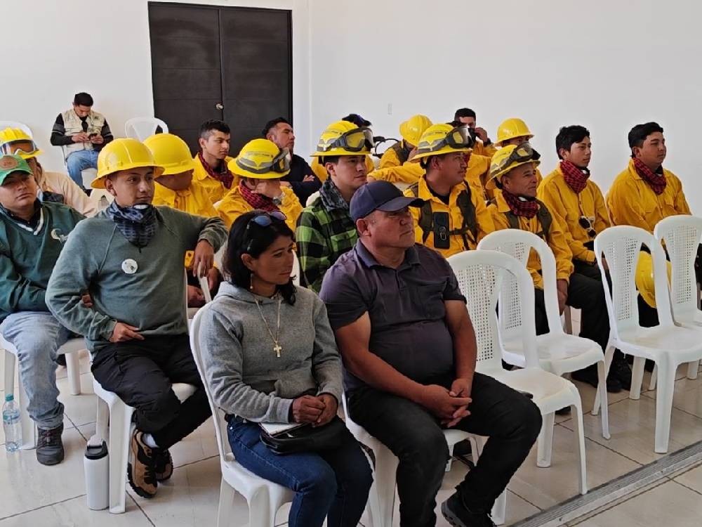 Fortalecen acciones para el combate a incendios forestales 