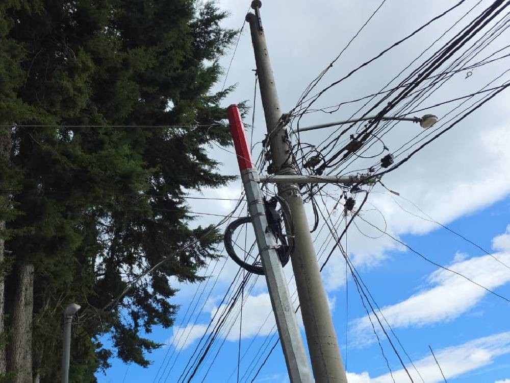 Fuertes vientos provocan daños en el tendido eléctrico de San Marcos