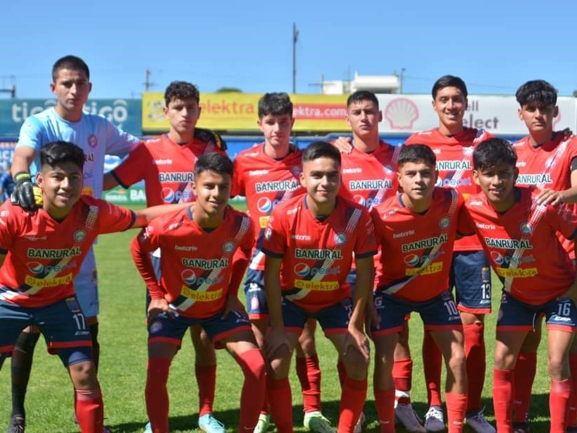 Fuerzas básicas de Xelajú buscarán su clasificación en la capital
