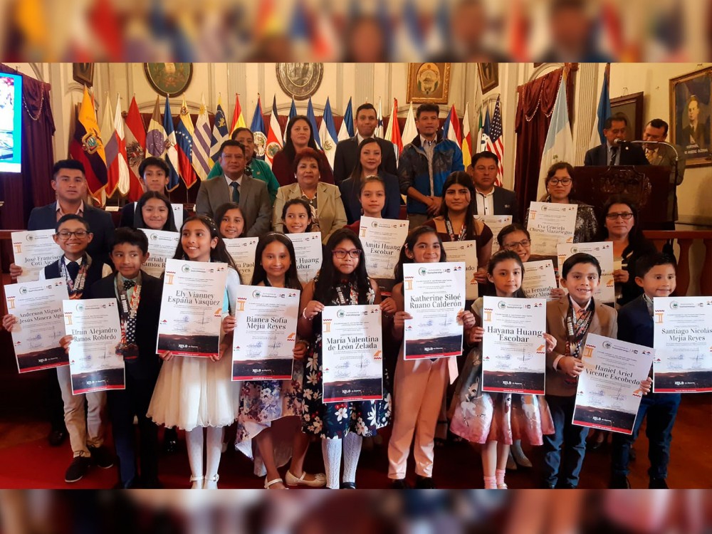 Gimnastas son homenajeados por su destacada participación en Orlando