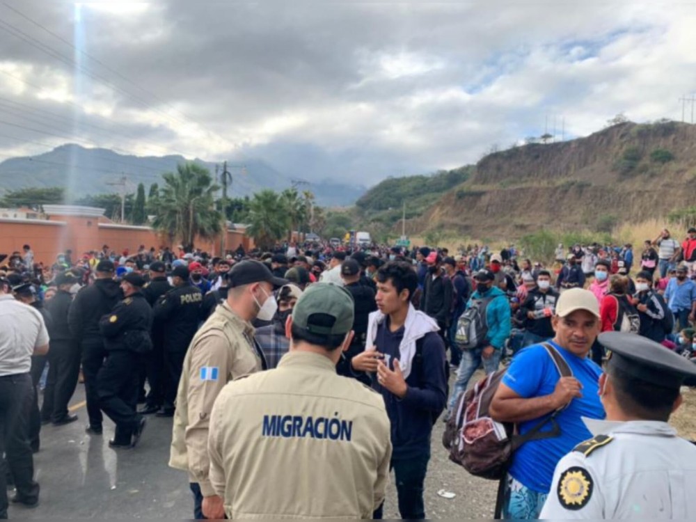 Gobierno anuncia controles por posible ingreso de caravana migrante