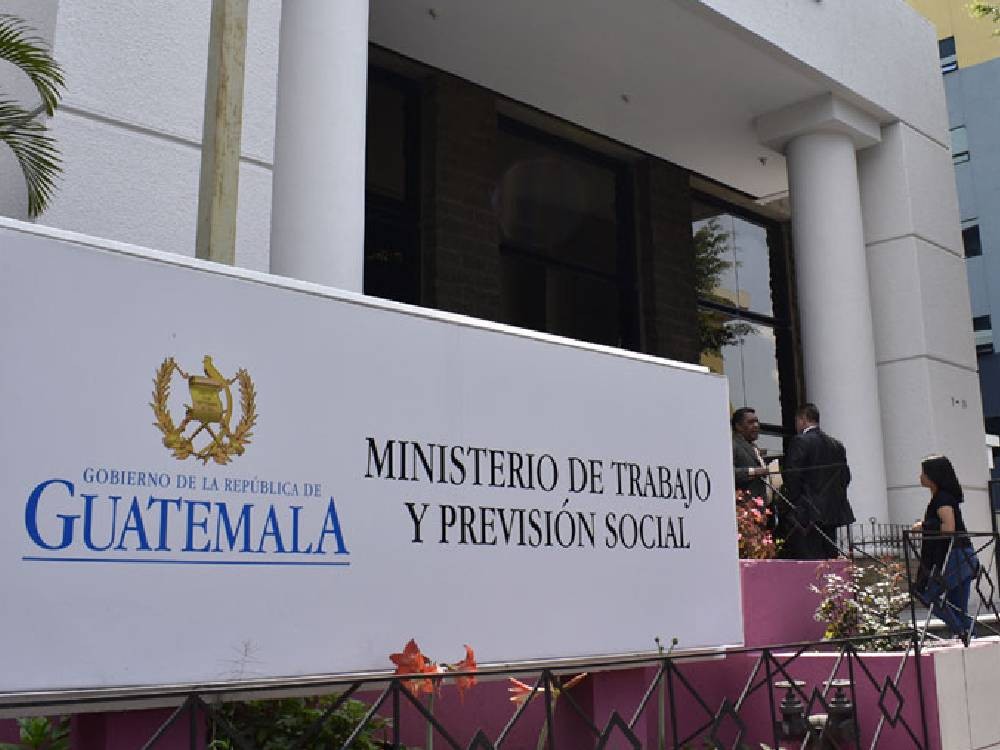 Gobierno autoriza permiso laboral para el Miércoles Santo