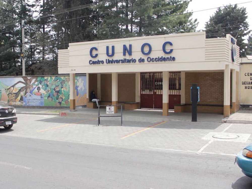 Habilitan plataformas para poder ingresar a estudiar al CUNOC