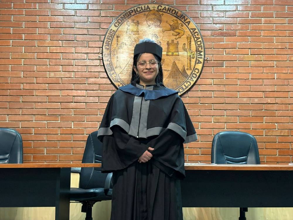 Hace historia en el Cunoc al convertirse en la primera mujer en graduarse de Ingeniera en Ciencias y Sistemas