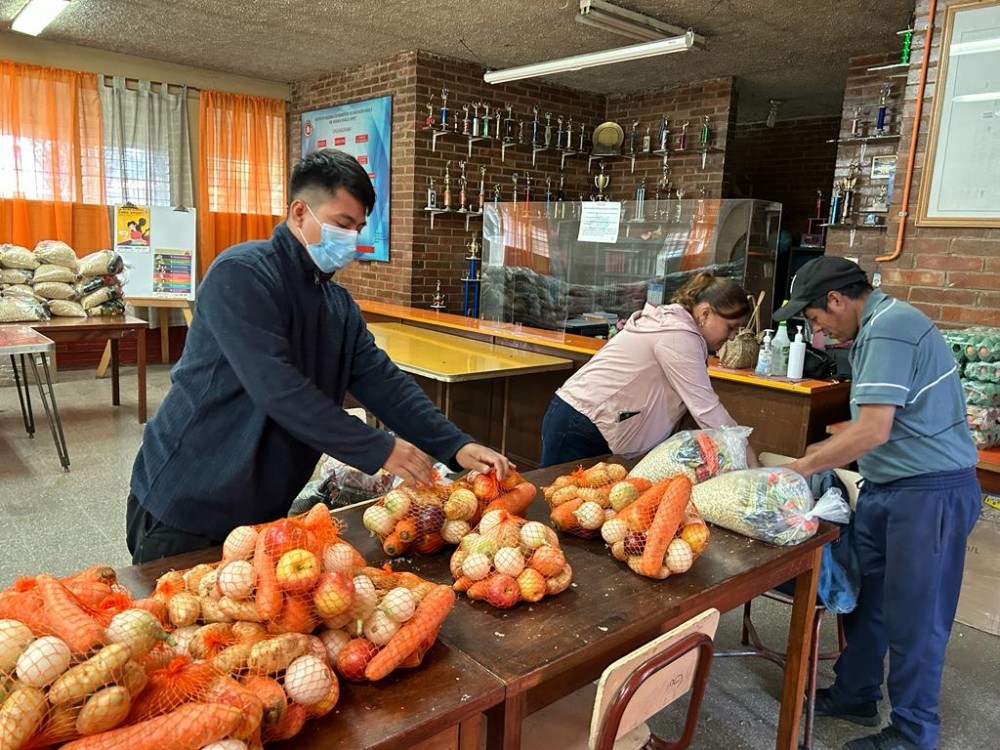 Hacen propuestas de menús para alimentación de estudiantes