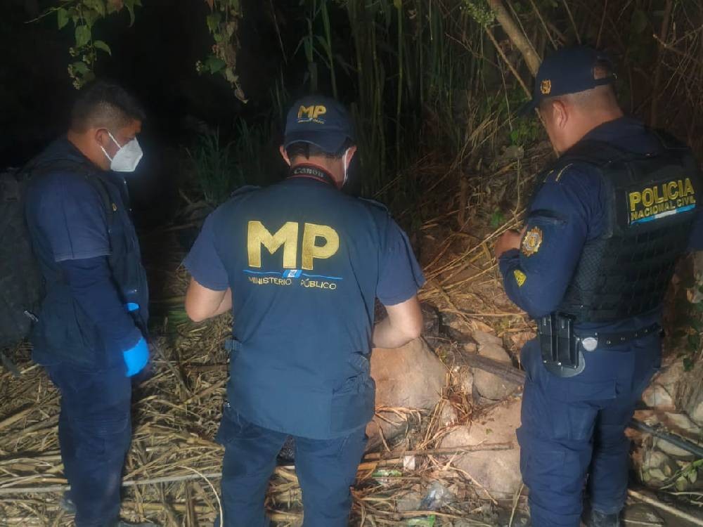 Hallan a recién nacido sin vida dentro de una bolsa abandonada en Huehuetenango