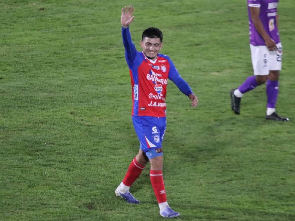 Harim Quezada gana crédito para ser el titular en el cierre del torneo