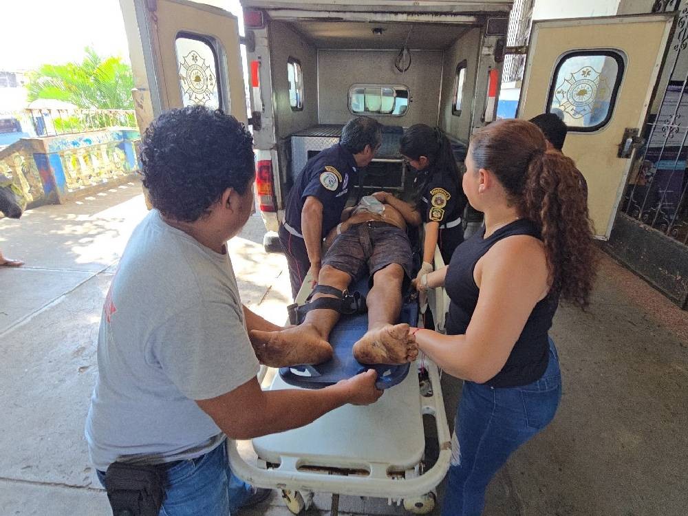 Hombre de 22 años es localizado con signos de violencia en su residencia