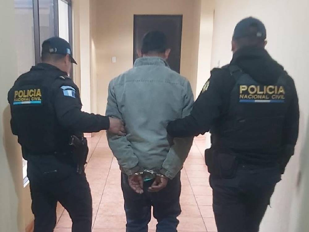 Hombre es capturado por el delito de lavado de dinero y otros activos