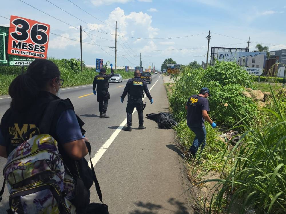 Hombre es localizado sin vida a la orilla de la carretera en la Circunvalación de Mazatenango