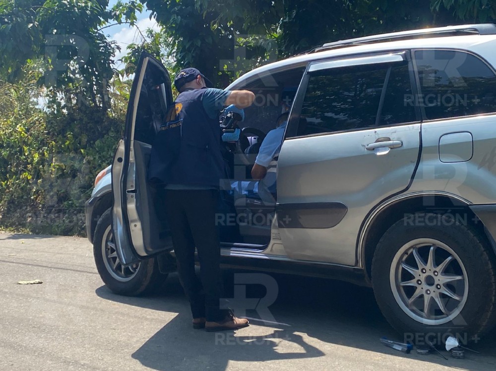 Hombre es localizado sin vida dentro de un vehículo en San Pablo, San Marcos