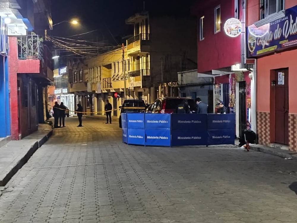 Hombre fallece en vía pública en San Pedro Sacatepéquez, San Marcos