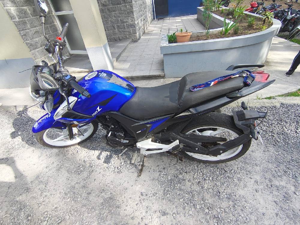 Hombre no recordaba donde dejó estacionada su motocicleta y la reportó como hurtada
