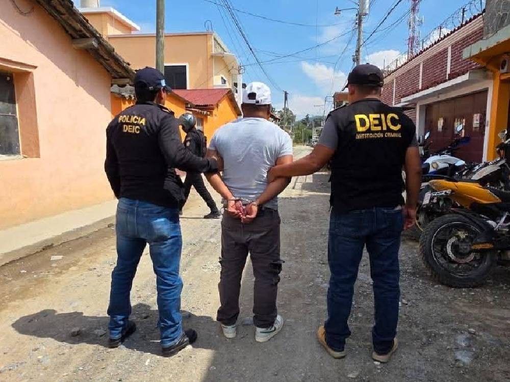 Hombre señalado de asesinato es capturado
