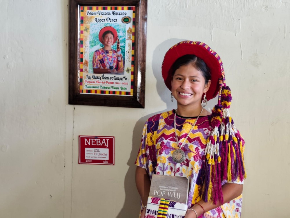 Homenaje a la Pequeña Flor del Pueblo en el Museo Ixkik’