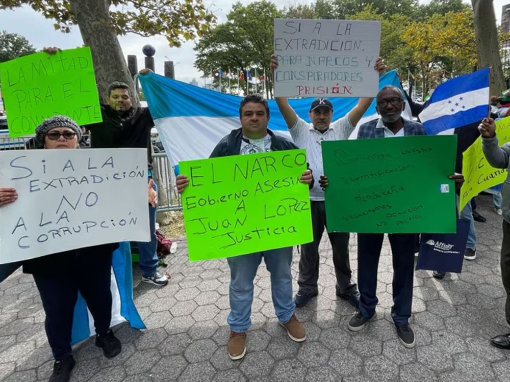 Hondureños protestan ante la ONU por cancelación del tratado de extradición con Estados Unidos