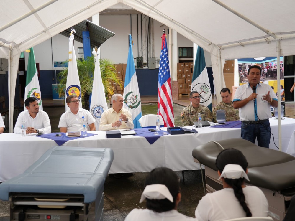 Hospital de Mazatenango recibe aporte de equipo médico y mobiliario