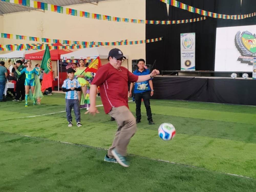 Huehuetecos ya viven la fiesta mundialista 