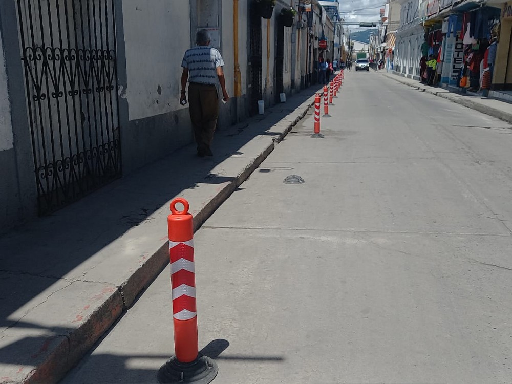 Huehuetenango: Destruyen delineadores viales que recientemente fueron instalados  