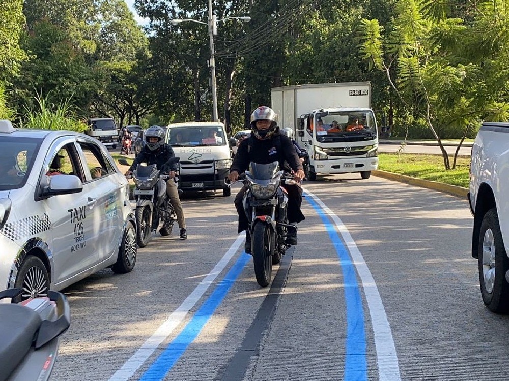 Implementan carril exclusivo para motoristas