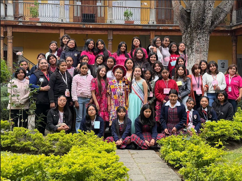 Impulsan liderazgo y empoderamiento de niñas en Quetzaltenango