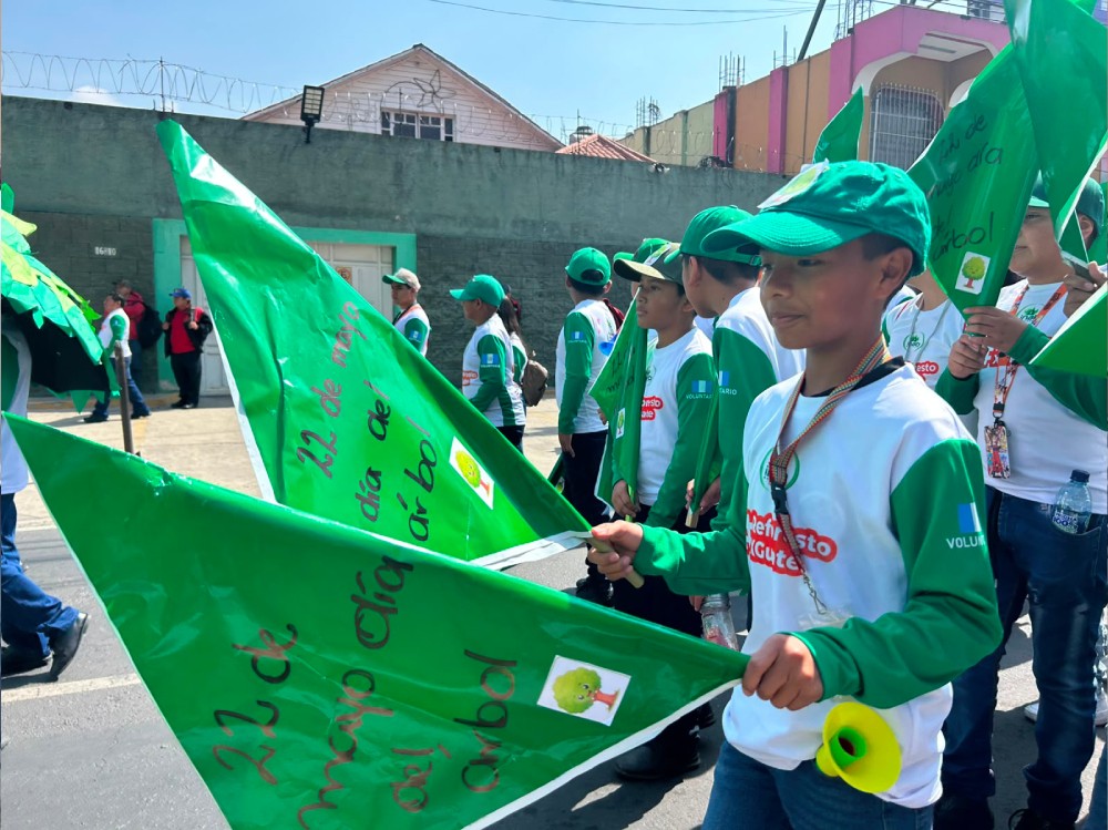 Inab inicia con la campaña ponte la camisola y reforesta esto en marco de Sembrando Huella 2026, Quetzaltenango