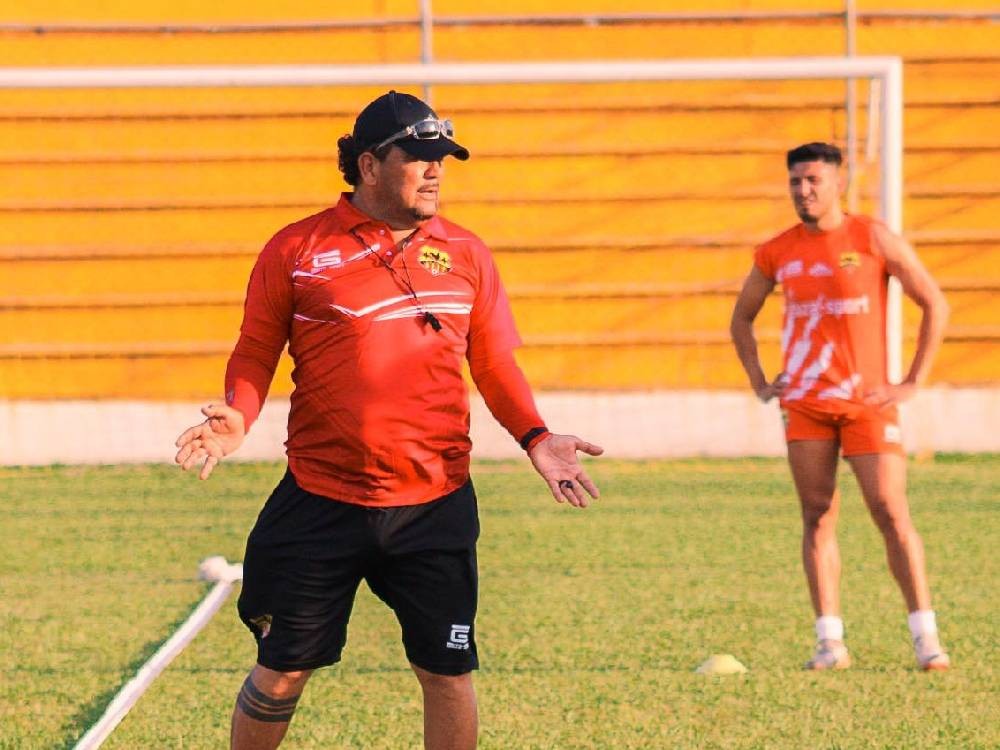 “Inaceptable”, “vergonzoso”, así califican analistas de Fútbol y Más la agresión del técnico de Zacapa a su jugador 