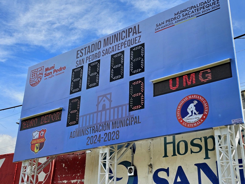 Inauguran cronómetro y marcador digital en el Estadio Municipal Sampedrano