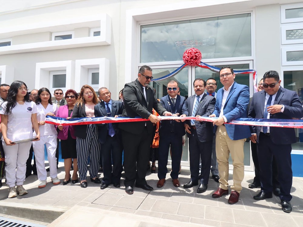 Inauguran modernas clínicas odontológicas en el CUNOC con apoyo interinstitucional