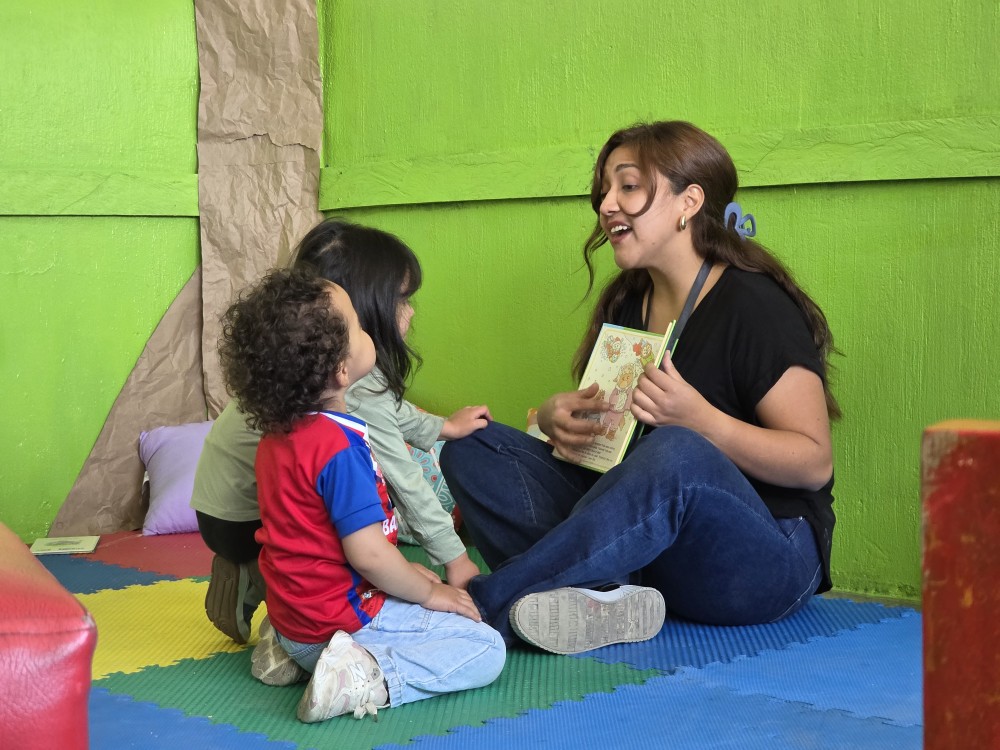 Inauguran rincón de lectura en colonia El Cervecero