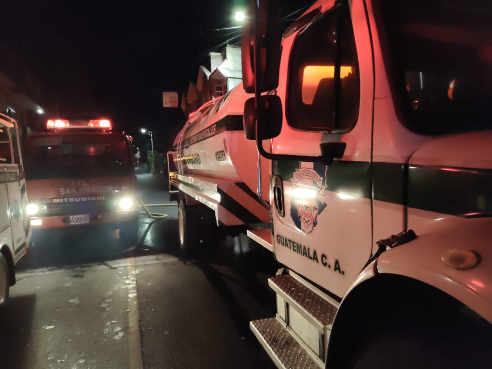 Incendio consume vivienda en San Marcos 