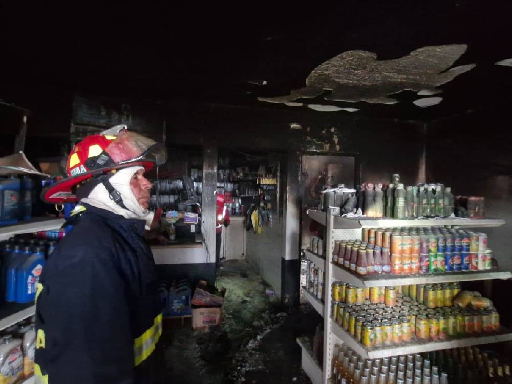 Incendio en local ubicado en una gasolinera deja pérdidas por más de Q150 mil 