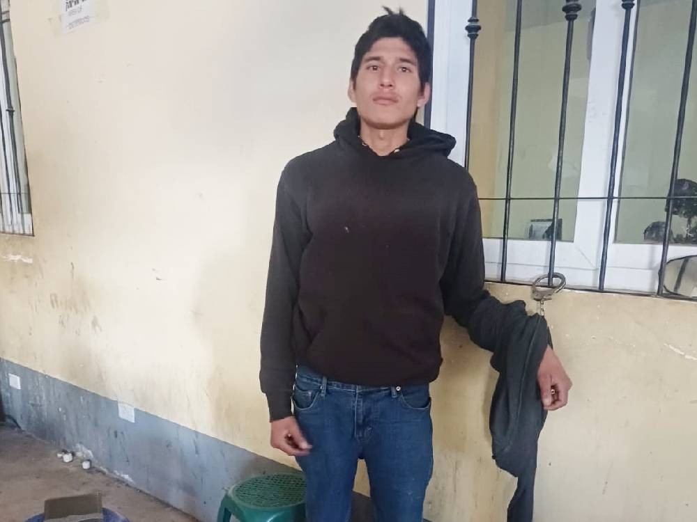 Individuo señalado de robar en comercio es capturado 